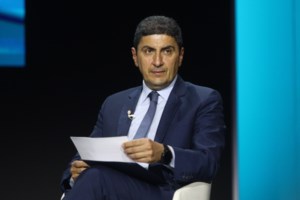 Ανακαλεί τη μήνυση στον Αυγενάκη ο υπάλληλος του αεροδρομίου: "Ήταν ένταση της στιγμής, πήρε μεγάλες διαστάσεις"