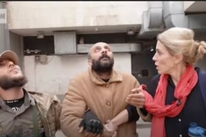 Αποκάλυψη Financial Times: Πώς ο Άσαντ έβγαλε 250 εκατ. δολάρια από τη Συρία - Τα έστελνε στη Μόσχα σε 100άρικα και 500άρικα