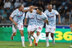 ΟΦΗ-ΑΕΚ 2-0: Θρίαμβος των Κρητικών - Στο -8 από την κορυφή η Ένωση - εικόνα 2