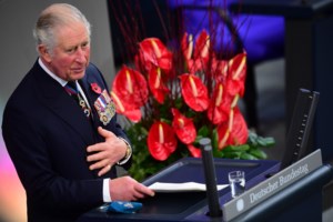 Γερμανία: Η Άνγκελα Μέρκελ μπαίνει στην προεκλογική μάχη για να στηρίξει τον επίδοξο διάδοχό της - εικόνα 2