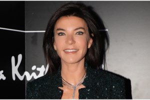 Κόκκινο κραγιόν το πρωί: Η Κλέλια Ανδριολάτου με το Cold Girl Makeup, την απόλυτη τάση της σεζόν - εικόνα 4