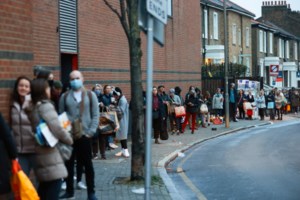 Κομισιόν - εξελίξεις: Γιατί ζητά από τα κράτη- μέλη να ανοίξουν τα σύνορα με το Ηνωμένο Βασίλειο - εικόνα 3