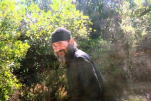 Ιερά Σύνοδος: Να μην παρασύρονται οι πιστοί από τις ύβρεις ρασοφόρων αρνητών του κορονοϊού - εικόνα 2