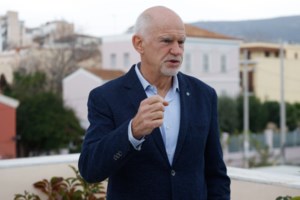 Εκλογές ΚΙΝΑΛ: "Δείχνει" Ανδρουλάκη και ο Απόστολος Κακλαμάνης - Καρφιά σε Παπανδρέου για "αρχηγισμούς και καπετανάτα"