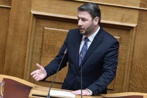 Υπαναχώρησε ο ΣΥΡΙΖΑ στην επιστολική ψήφο- Δεν ψηφίζει τελικά το νομοσχέδιο, αιχμές από Κεραμέως - εικόνα 5