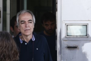 Κουφοντίνας: Επανεξετάζεται η μεταγωγή του στις φυλακές Δομοκού - Με απόφαση του Ανωτάτου Ειδικού Δικαστηρίου