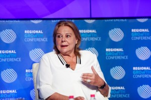 "Πόλεμος" Δούκα - Διαμαντοπούλου στο ΠΑΣΟΚ: "Δίνει εύσημα στην κυβέρνηση της ΝΔ" - "Γελοία η προσέγγισή του" - εικόνα 2