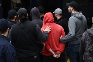 Δολοφονία Λυγγερίδη στου Ρέντη: Πυροσβέστης εμπλέκεται στα επεισόδια - Κατηγορείται για 28 αδικήματα, διατάχθηκε ΕΔΕ