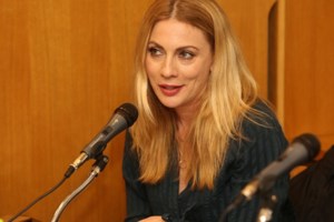 Σμαράγδα Καρύδη για κορονοϊό: "Έχω δέκα ημέρες πυρετό, έχω ταλαιπωρηθεί"