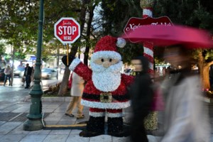 Ο διάσημος βιολιστής και διευθυντής της ορχήστρας Γιόχαν Στράους, ανέβασε τα ελληνικά κάλαντα των Χριστουγέννων