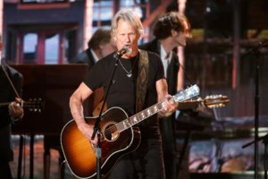 Αποχαιρετισμός σε έναν "πολύ ξεχωριστό": Η Μπάρμπαρα Στρέιζαντ θυμάται την πρώτη φορά που είδε τον Κρις Κριστόφερσον