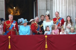 Βασιλιάς Κάρολος: Αυτές είναι οι άμαξες της Στέψης - Η νεότερη με τα 400 φύλλα χρυσού και η άβολη ηλικίας... 260 ετών [Εικόνες - Βίντεο] - εικόνα 7