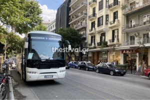 Άγριο επεισόδιο στη Θεσσαλονίκη: Μαροκινός παρενόχλησε κοπέλα και τραυμάτισε το αγόρι της με σπασμένο μπουκάλι [Βίντεο] - εικόνα 2