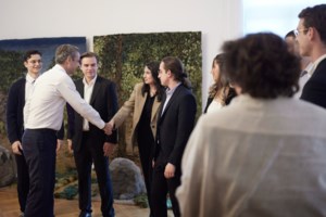 Μητσοτάκης: Στον ΣΥΡΙΖΑ μαλώνουν για το αν έχουν αρχηγό τον Τραμπ ή τον Μπέπε Γκρίλο - Παίζουν μαξιλαροπόλεμο - εικόνα 2