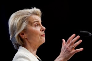 Προ των πυλών ο ανασχηματισμός: Ο ρόλος κλειδί του Κωστή Χαζηδάκη και οι εκπλήξεις με Παπασταύρου και Αβραμόπουλο