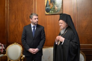 Ανδρουλάκης: Η πατρίδα μας να βαδίσει σε δρόμους οικονομικής ανάπτυξης και κοινωνικής δικαιοσύνης - εικόνα 2