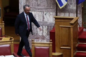 Ελληνική Οικονομία: Το ΙΟΒΕ αναθεωρεί προς τα κάτω τις εκτιμήσεις για ανάκαμψη το 2022 - Ηπιότερη ετήσια ανάπτυξη το 2023