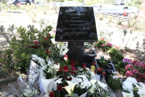 Απάντηση Θεοδωρικάκου στη χήρα Καραϊβάζ: Μπορεί να με συναντήσει όποια στιγμή επιθυμεί - Οι έρευνες συνεχίζονται