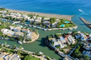 Τα 8 παραμυθένια ελληνικά νησιά που αποθεώνουν οι Σουηδοί - Τέλειες παραλίες με κρυστάλλινα νερά, φυσικό τοπίο - εικόνα 5