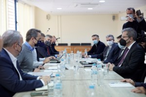 Ιωάννινα - Μητσοτάκης: "Η Ελλάδα μετατρέπεται σε ένα μεγάλο εργοτάξιο"