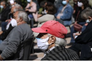 Απόφαση – βόμβα για το κομμένο ΕΚΑΣ χαμηλοσυνταξιούχων: Ανοίγει τον δρόμο για διεκδίκηση αναδρομικών