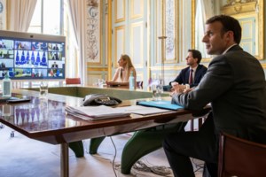 Μέρκελ: Η Γερμανία θα αυξήσει τη συνεισφορά της στον προϋπολογισμό της EE