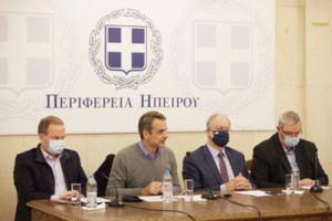 Καλές σπουδές, καλή δουλειά, καλή ζωή το τρίπτυχο του Κυριάκου Μητσοτάκη για τη νέα γενιά [εικόνες]