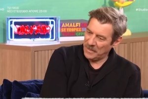 Γιάννης Στάνκογλου: "Ο έρωτας αλλάζει με την ηλικία - Μέχρι τέσσερις το πολύ φορές μπορείς να ερωτευτείς"