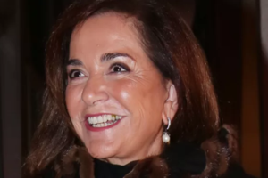 Παγκόσμια ημέρα κατά του καρκίνου - Συγκινεί ο Κώστας Μπακογιάννης: "Η μάνα μας είναι ένας απίστευτα δυνατός άνθρωπος" - εικόνα 2