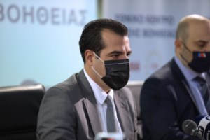 Η μετάλλαξη Ομικρον φοβίζει το υπουργείο Οικονομικών - Ξανακάνουν τους υπολογισμούς τους - εικόνα 2