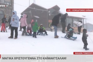 Ποτάμια οι δρόμοι της Αθήνας από την καταιγίδα - Στο κόκκινο η κίνηση, απίστευτο μποτιλιάρισμα [εικόνες - βίντεο] - εικόνα 10