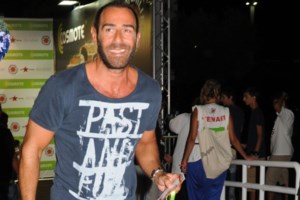 Ράδιο Αρβύλα: Επιμένει ο Κανάκης - "Δεν έχουν την τσίπα να χαλαρώσουν το υπερθέαμα διαπλοκής" [Βίντεο] - εικόνα 2