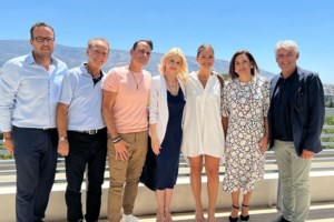 Μαρία Μενούνος: Η συνάντηση με τον Νίκο Χαρδαλιά ως Πρέσβειρα της Περιφέρειας Αττικής