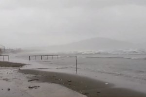 Κακοκαιρία Ιανός: Επανήλθε η ηλεκτροδοτηση στην Ιθάκη - Παραμένει σε κατάσταση εκτάκτου ανάγκης όλο το νησί - εικόνα 2