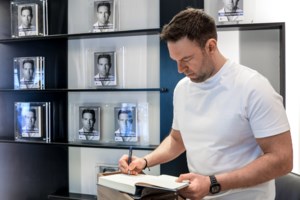 Καταγγελία Κασσελάκη στην Ευρωπαϊκή Εισαγγελία για το πόθεν έσχες Αυγενάκη: Έσοδα πάνω 1,2 εκατ. ευρώ χωρίς εξήγηση