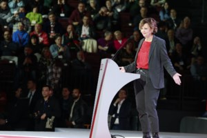 Με... Τρύπες η πρώτη αντίδραση Κασσελάκη μετά το συνέδριο: "Απέναντι σε ό,τι σε καίει, σε ό,τι σου τρώει την ψυχή..."