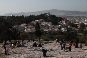 Γιορτές με καλοκαιρία: Ανεβαίνει κι άλλο η θερμοκρασία: Ο καιρός μέχρι την Πέμπτη - εικόνα 3