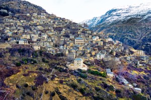 Θερμοχώρα: Ένα ολόκληρο χριστουγεννιάτικο σκηνικό στην καρδιά της Αιτωλοακαρνανίας