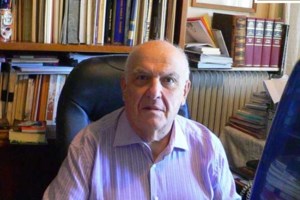 Πέθανε ο ποιητής, συγγραφέας και στιχουργός Δημήτρης Μπρούχος