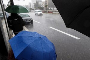 Καιρός: Επιμένουν οι βροχές και οι καταιγίδες τις επόμενες ημέρες - Έρχεται νέα επιδείνωση από την Πέμπτη