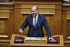 Αβραμόπουλος: "Στηρίζω το αίτημα του Πάνου Ρούτσι, δεν είναι πολιτικό ή νομικό ζήτημα αλλά ανθρώπινο και ηθικό"