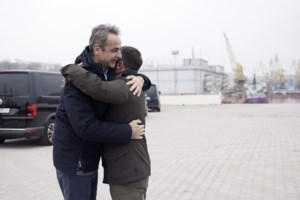 Διεθνής κατακραυγή για την επίθεση στην Οδησσό παρουσία Μητσοτάκη: "Άλλο ένα σημάδι της δειλής τακτικής της Ρωσίας "