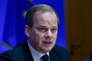 Σενάριο για 6μηνη παράταση στις αυξήσεις των διοδίων