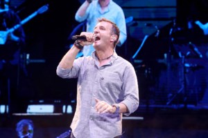 Δημήτρης Μπάσης: "Είπα στον γιο μου να βγάλουμε μια φωτογραφία και δέχτηκε με τον όρο να μην ανέβει στα social media"