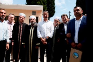 Μητσοτάκης και Πετκόφ με κίτρινα γιλέκα γύρισαν τη στρόφιγγα του IGB - Σε λειτουργία ο αγωγός φυσικού αερίου [βίντεο] - εικόνα 4