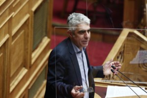 Βουλή: Με ευρεία πλειοψηφία "πέρασε" η αγορά των Rafale και Belharra