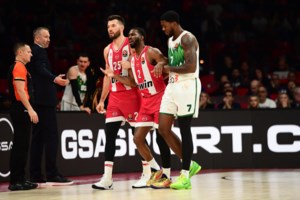 Ολυμπιακός - Ζαλγκίρις 95-78: Μην τον είδατε, παρά τον σοκαριστικό τραυματισμό Έβανς