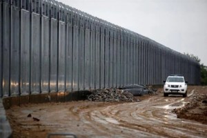 Η ομάδα των "Χοντρών" στον Έβρο: Αστυνομικοί σε κύκλωμα διακίνησης μεταναστών - "Πήγαινε να πάρεις τα... παπούτσια" - εικόνα 2