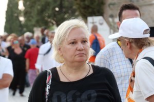 Καίτη Φίνου: Στο χειρουργείο η ηθοποιός - "Μια χαρά είμαστε...", τι γράφει από το κρεβάτι του νοσοκομείου