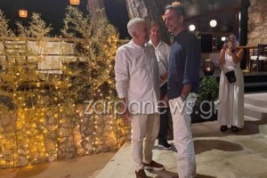 Στα Χανιά ο Κυριάκος Μητσοτάκης - Φωτογραφίες από την αγαπημένη του παραλία - εικόνα 3